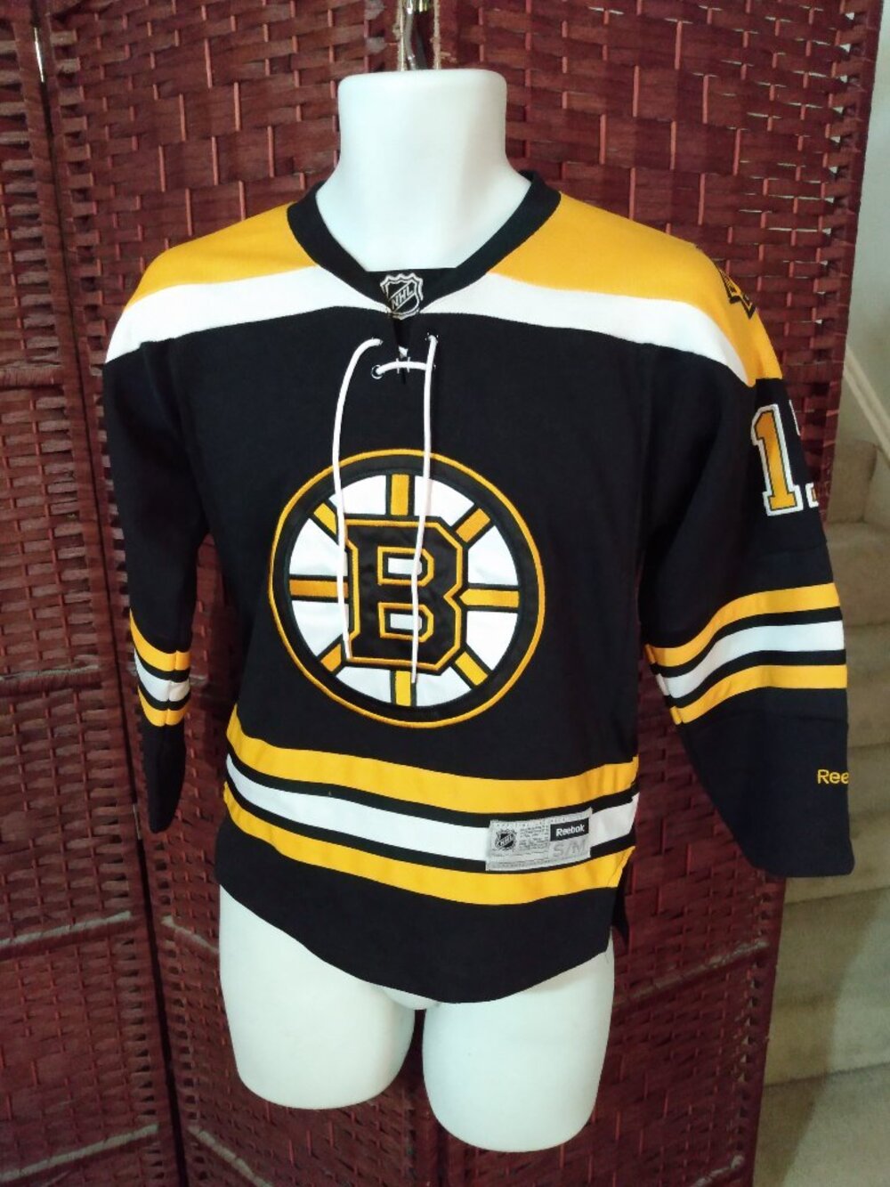 Reebok Milan lucic Boston Bruins Jersey Youth S/M NHL Hockey
